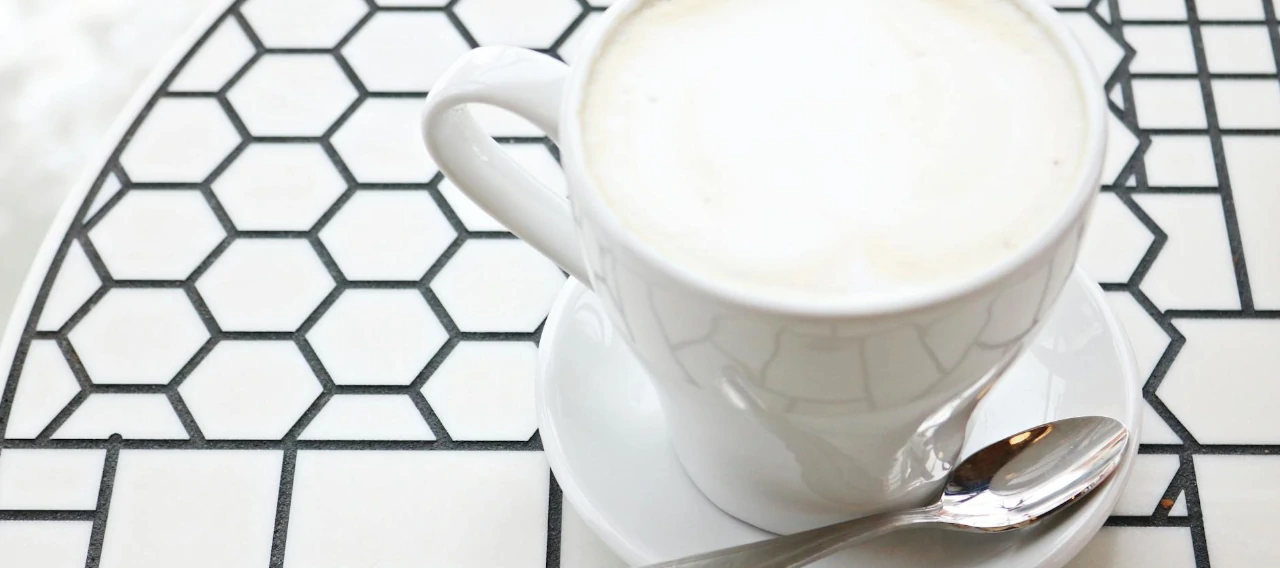 Vorteile Milch bei Halsschmerzen